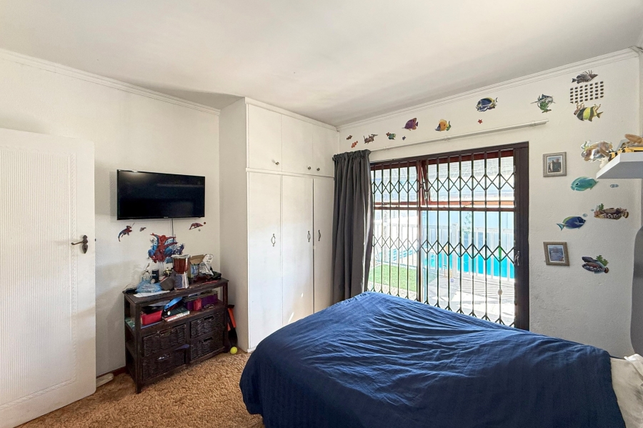4 Bedroom Property for Sale in Monte Vista Western Cape